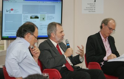 Ciro Teixeira Correia, Luiz Nunes de Oliveira and Martin Grossmann