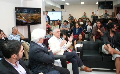 Alexey Dodsworth Magnavita, José da Rocha Carvalheiro, José Álvaro Moisés and Jorge Luiz Campos