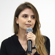Camila Lopes de Carvalho - Perfil