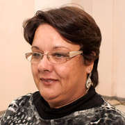 Cláudia Regina Nóbrega Tavares