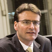 Gustavo Ungaro - Perfil