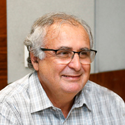 José Roberto Simões Moreira - Perfil