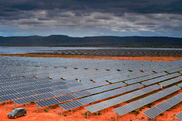 Usina solar em Pirapora, MG