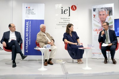 Eugênio Bucci, Antonio Dimas, Luciana Garbin e Yves Teyssier d'Orfeuil 