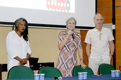 Juliana Yade, Fabiana de Sant’Anna Evangelista e Martin Grossmann 