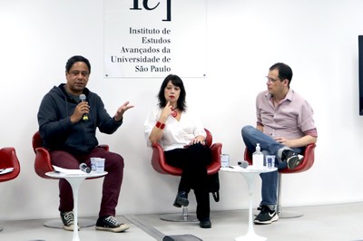 Orlando Silva, Renata Mielli e Pablo Ortellado 