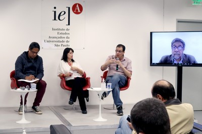 Orlando Silva, Renata Mielli, Pablo Ortellado  e Virgílio Almeida , via vídeo-conferência