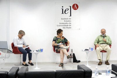 Nadège Mezié, Elizabeth Balbachevsky e Guilherme Ary Plonski , na abertura do evento