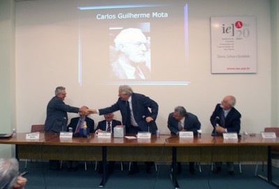 Alfredo Bosi, Sérgio Mascarenhas, José Goldemberg, João Steiner, Armando Corbani Ferraz e Carlos Guilherme Mota