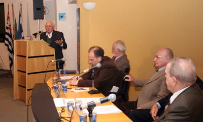 José Goldemberg, Carlos Guilherme Mota, Glauco Arbix, Gabriel Cohn e Carlos Vogt