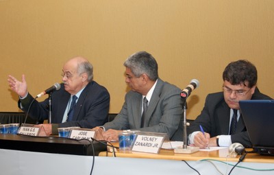 Ivan Gilberto Sandoval Falleiros, José Carlos Farias e Volney Zanardi Jr