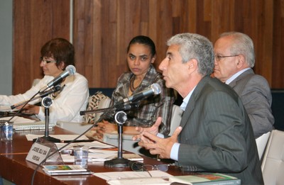 Maria Clara Di Pierro, Marina Silva, César Ades e José Eli da Veiga