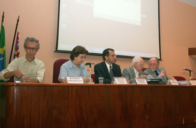 Ricardo Abramovay, Vera Lúcia Imperatriz Fonseca, Eduardo Haddad, José Goldemberg e Jacques Marcovitch 