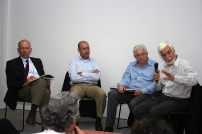 Leandro Piquet Carneiro, André Portela Souza, Simon Schwartzman e Edmar Bacha