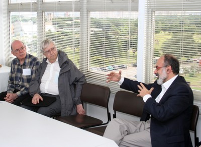 Eliezer Rabinovici, Peter Goddard e Guilherme Ary Plonski