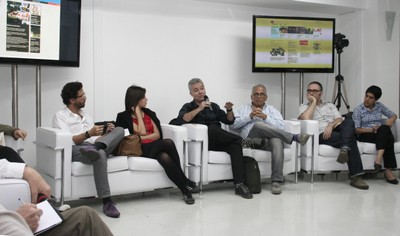 José Roca, Moacir dos Anjos, Rafael Pereira, Gilberto Mariotti e Júlia Buenaventura 