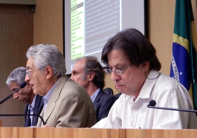 José Eli da Veiga, Martin Grossmann, Alfredo Bosi e Célio Bermann