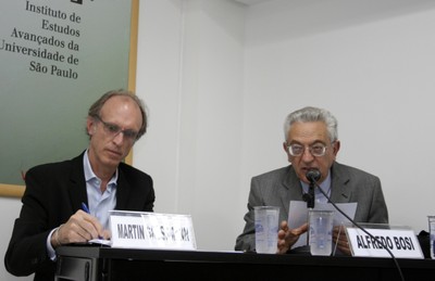 Martin Grossmann e Alfredo Bosi na Abertura do lançamento da Revista Estudos Avançados n. 75