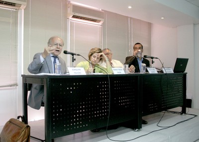 Joaquim Falcão, Maria Tereza Sadek, José Álvaro Moisés e Fernando Filgueiras