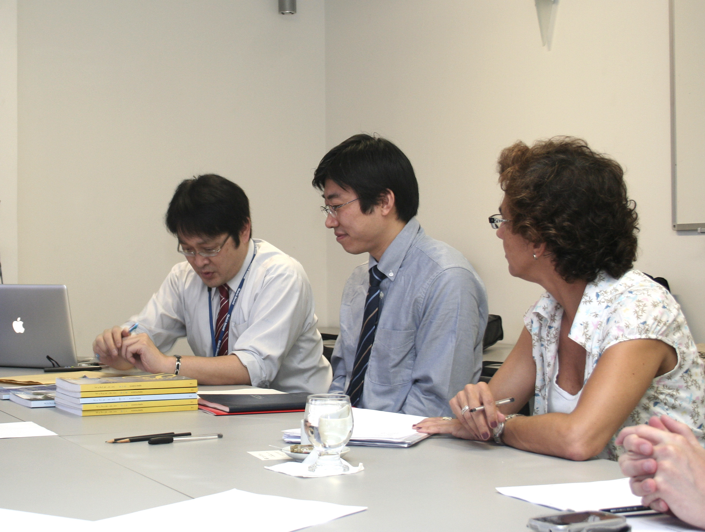 Susumu Saito, Dapeng Cai e Sylvia Dantas