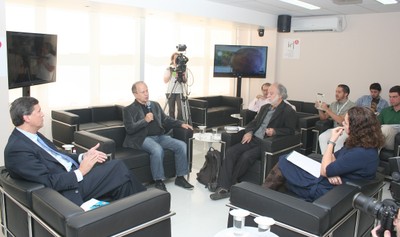 Pedro Dallari, Renato Janine, Bernardo Sorj via video conferência, Massimo Canevacci e Deisy Ventura