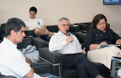 Fernando Limongi, José Álvaro Moisés e Rachel Meneguello