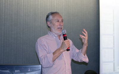 António Costa Pinto inicia sua apresentação