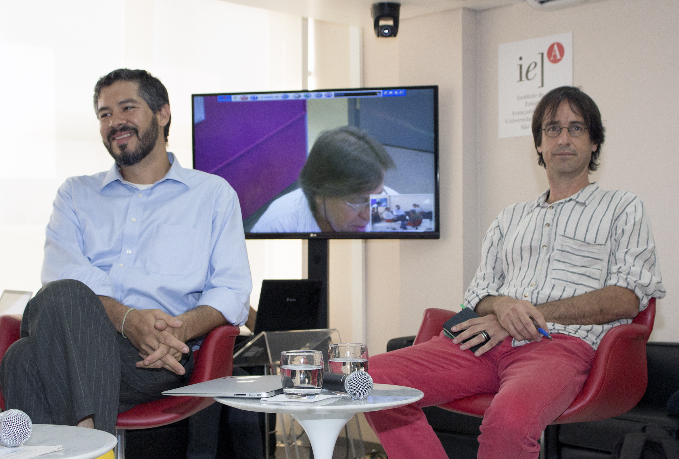 Gustavo Tosello Pinheiro e João Andrade, debatedores do evento