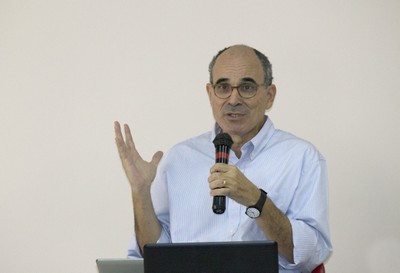 Mauro William Barbosa de Almeida