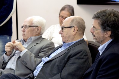 a partir da esquerda José Goldemberg, José Arthur Giannotti e Carlos Henrique de Brito Cruz
