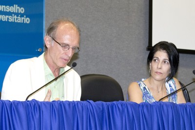 Martin Grossmann e Lúcia Maciel Barbosa de Oliveira