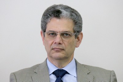 Silvio Barros