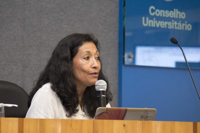 Conferência com Carolina Escobar - 21 de abril de 2015