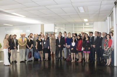 Grupo reunido com o Ministro Renato Janine Ribeiro - 24 de abril de 2015