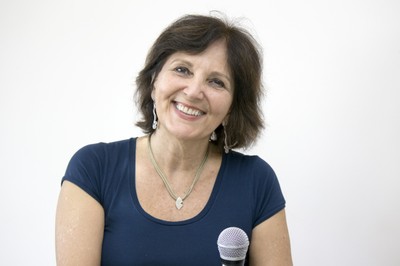 Estela Neves