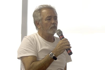 Márcio Miguel Automare fala durante o debate