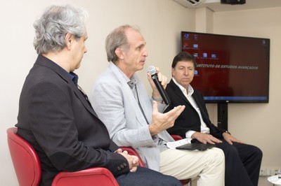 Marcos Buckeridge, Martin Grossmann e José Eduardo Krieger