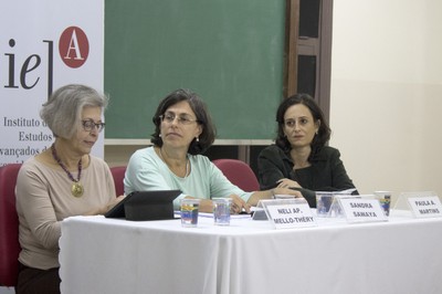 Neli Aparecida de Mello-Théry, Sandra Maria Sawaya e Paula Martins