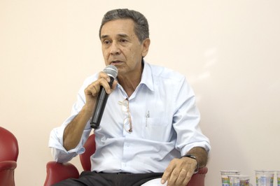 Iram Rodrigues apresenta Francisco Zapata