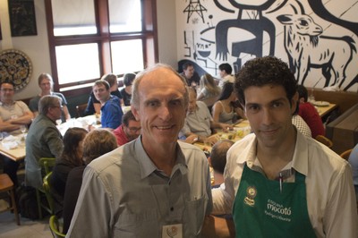 Martin Grossmanm e Rodrigo de Oliveira (chef do restaurante Mocotó) - 19 de abril de 2015