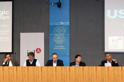 Carlos Graeff, Carlos Henrique de Brito Cruz, Hamilton Varela, José Eduardo Krieger e  Munir Skaf