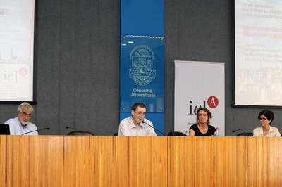 François Moriconi-Ebrard, Hervé Théry, Cathy Chatel e Roberta Fontan Pereira Galvão 