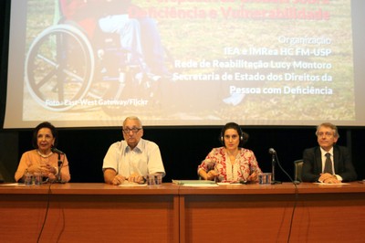 Linamara Rizzo Battistella, Paulo Saldiva, Hannah Kuper e Aluísio Segurado