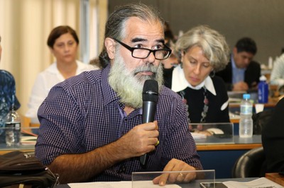 Carlos Alberto Cioce Sampaio, faz perguntas aos expositores do Painel I- 12/06/2018