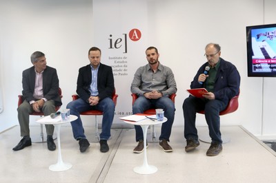 André Ponce de Leon F. de Carvalho, Luis Gustavo Nonato, Luiz Gustavo Alves e Glauco Arbix