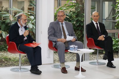 Guilherme Ary Plonski, Sylvio Canuto e Osvaldo N. Oliveira Jr