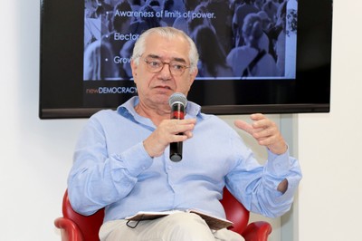 José Álvaro Moisés 