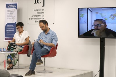 Julianna Colonna, Eduardo Caldas e Mario Avila, via Skype