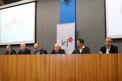 Cristovam Buarque, Murílio Hingel, Renato Janine Ribeiro, José Goldemberg, Fernando Haddad e Aloizio Mercadante