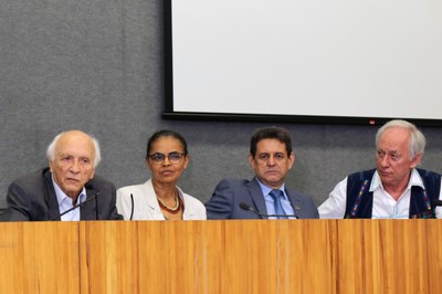 José Carlos Carvalho, José Sarney FilRubens Ricupero, Marina Silva, Edson Duarte e Carlos Minc